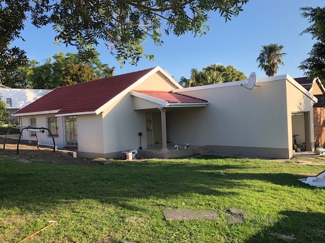 To Let 3 Bedroom Property for Rent in Cambridge Eastern Cape